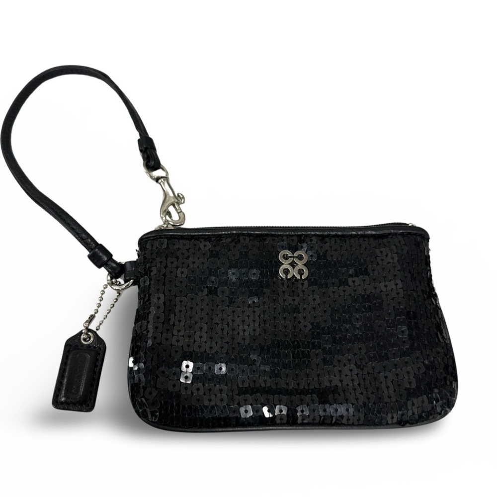 ⭐️SOLD⭐️EUC Coach Black Sequin Wristlet Wallet Clutch-Designer